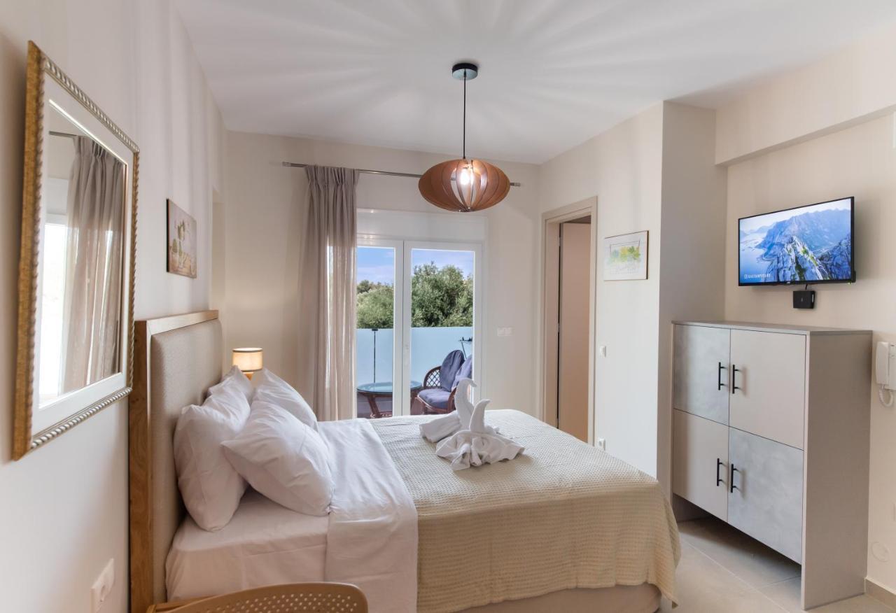 Deluxe Olga Apartments B Lefkada City Bagian luar foto
